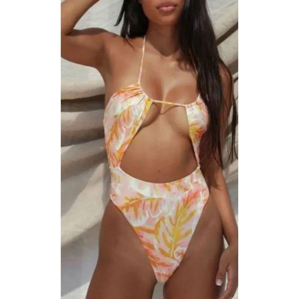 Stone Fox Riva One Piece Swimsuit NWT Sz Small